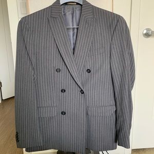 EUC BANANA REPUBLIC PINSTRIPED 2pc. SUIT